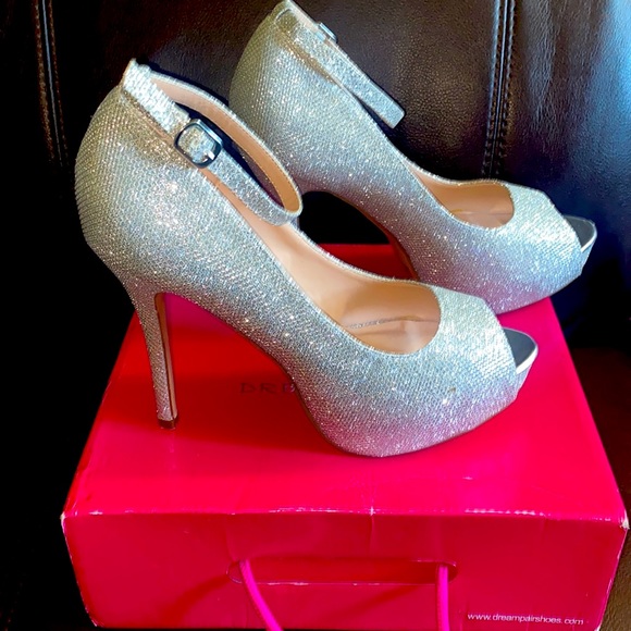 Silver High Heels - Picture 4 of 7